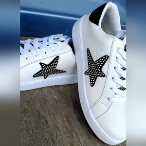 Black and white star tennies NEW IN BOX